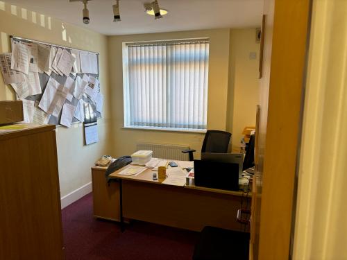 103 Spinney Hill, Addlestone, KT15