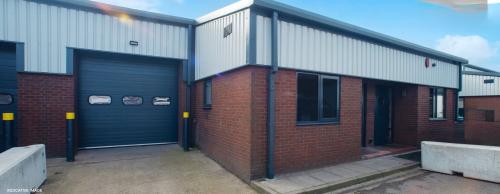 Unit 6, Chesterfield Way, Hayes, UB3