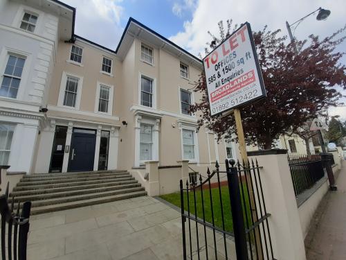 Lower Ground Floor Oxford House, 15-17 Mount Ephraim, Tunbridge Wells, TN1