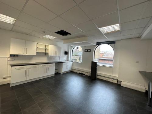 29 Thames Street, Kingston Upon Thames, KT1