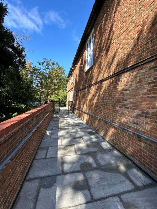 Foundry House, Summer Road, Thames Ditton, KT7
