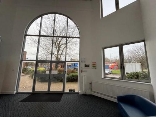 Unit 40, Barwell Business Park, Leatherhead Road, Chessington, KT9