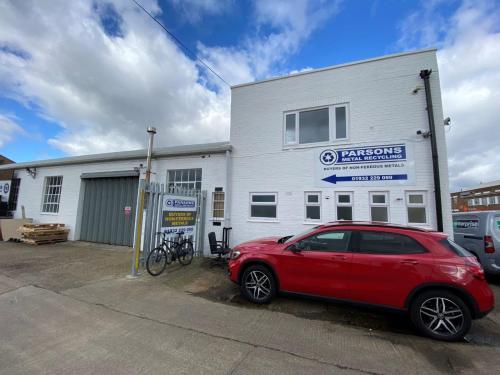 25a Lyon Road, Hersham, Walton on Thames, KT12