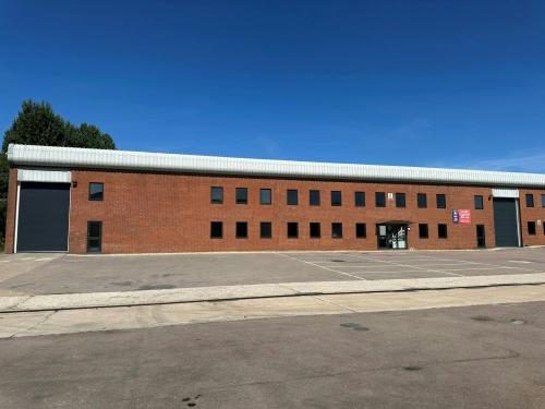 Unit 8 Meadow View, Long Crendon, HP18