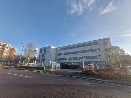 Basepoint Business Centre, 1 Winnall Valley Road, Winchester, SO23