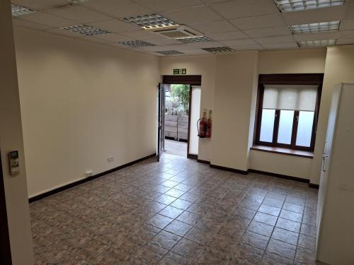 2 Ram Passage, Kingston upon Thames, KT1