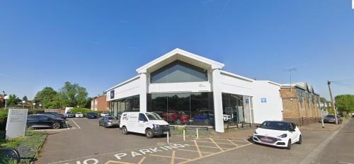 1 Oatlands Road, Banstead, KT20