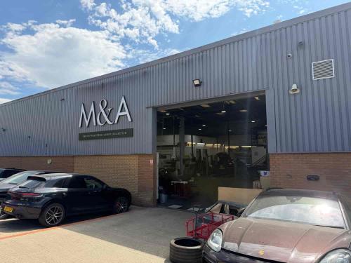 Unit 22, Cranborne Road, Potters Bar, EN6