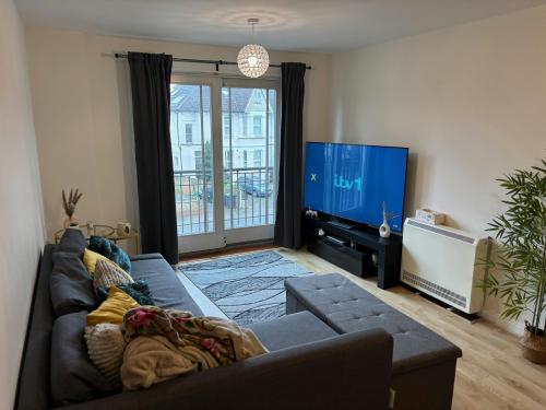 449 High Road, Wood Green, London, N22