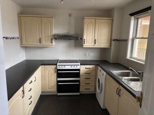 449 High Road, Wood Green, London, N22
