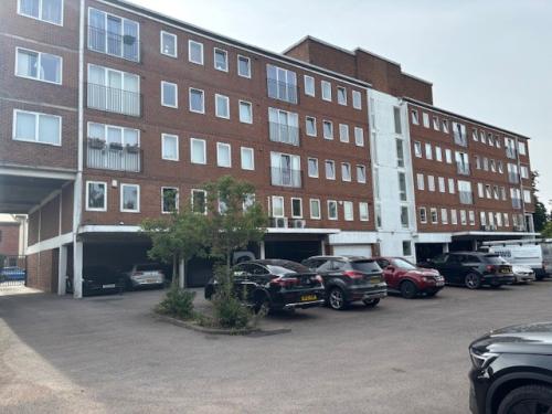 Hollies House, 230 High Street, Potters Bar, EN6