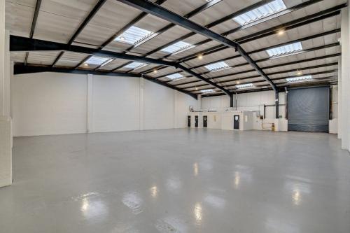 Unit A4, Lyntown Trading Estate, Lynwell Road, Eccles, Manchester, M30