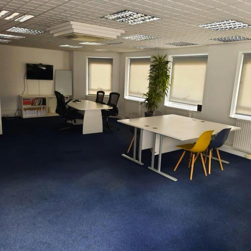 Hadleigh House, 232 High Street, Guildford, GU1
