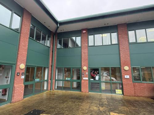 Unit 6, Ridgeway Office Park, Bedford Road, Petersfield, GU32