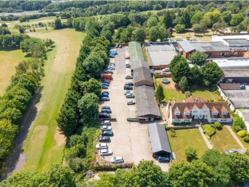 Fluxs Lane, Theydon Garnon, Epping, CM16