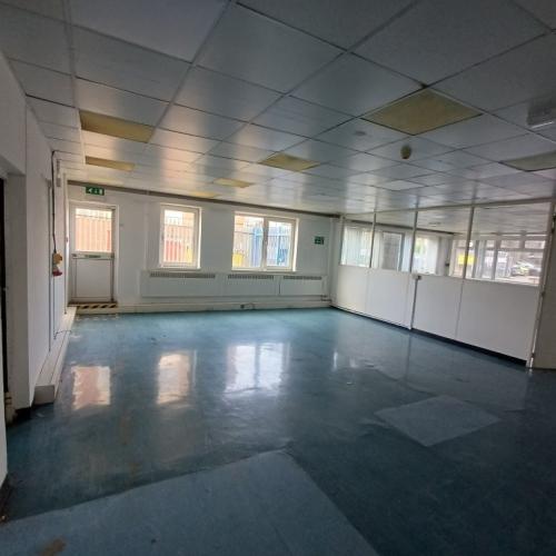 Denington Industrial Estate, 12-14 Edmonds Close, Wellingborough, NN8