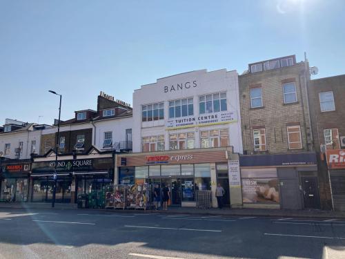 128-130 Seven Sisters Road, Finsbury Park, London, N7