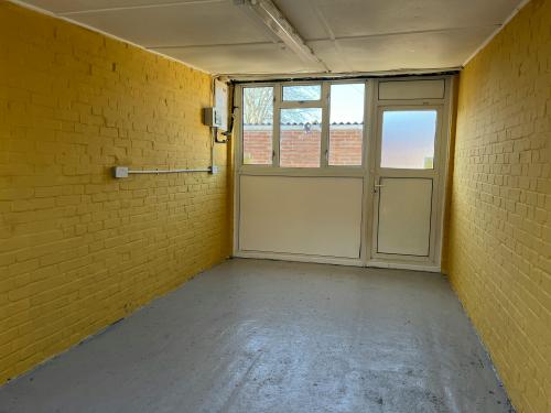 5 Reynolds Place, Crawley, RH11