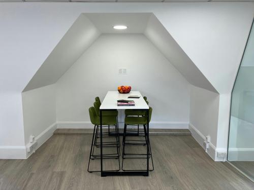 Kingsgate House, 115 High Holborn, Holborn, London, WC1V
