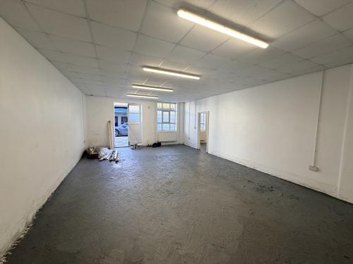 Unit 17, Britannia Estate, Leagrave Road, Luton, LU3