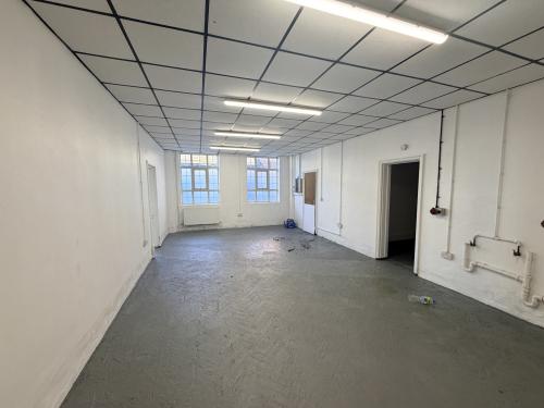 Unit 17, Britannia Estate, Leagrave Road, Luton, LU3