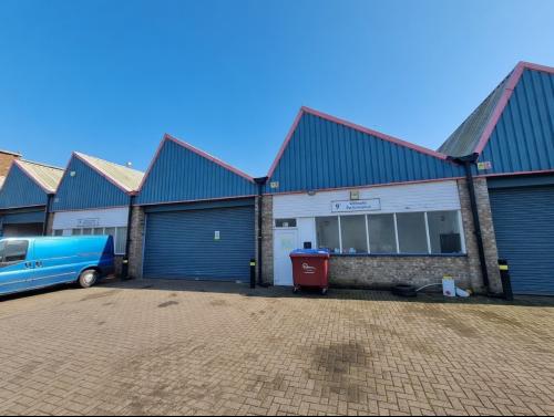 Unit 9b, Britannia Estate, Leagrave Road, Luton, LU3