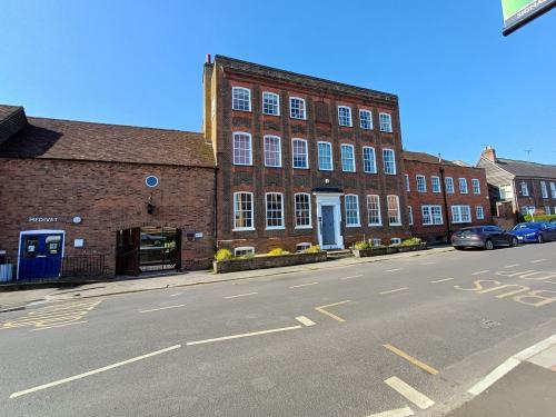 The Priory, High Street, Redbourn, St. Albans, AL3