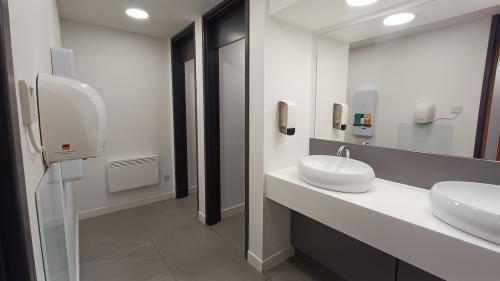 Cedar House, Capability Green, 750A Parkland Square, Luton, LU1