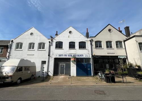 12 St. John's Road, Hove, BN3