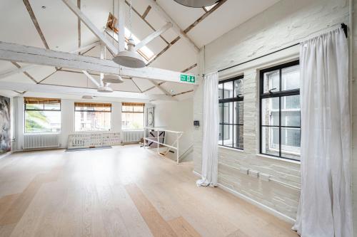 6 Sylvester Path, Hackney, London, E8