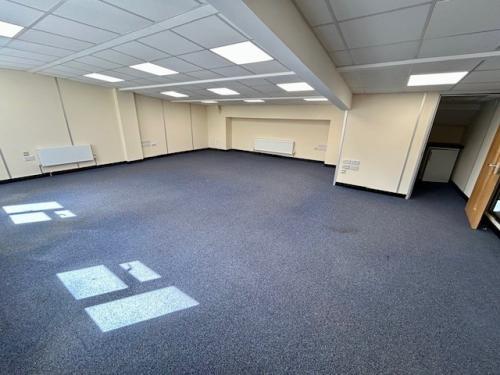 Unit D3, Raceview Business Centre, Hambridge Road, Newbury, RG14