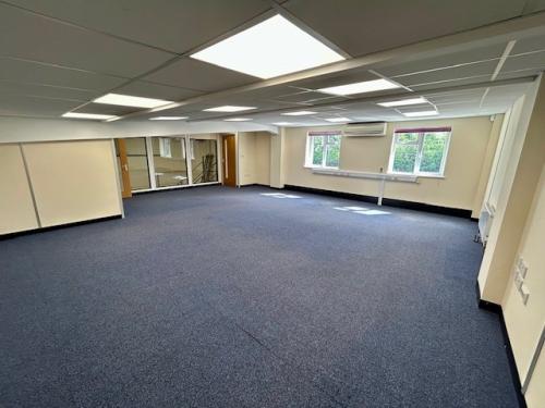 Unit D3, Raceview Business Centre, Hambridge Road, Newbury, RG14