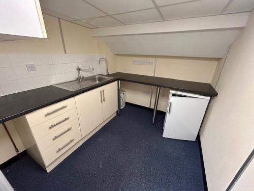 Unit D3, Raceview Business Centre, Hambridge Road, Newbury, RG14