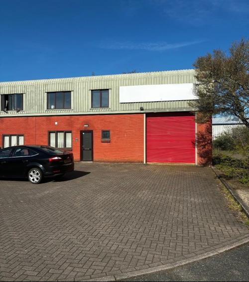 Unit 9, Buckingham Industrial Estate, Little Balmer, Buckingham, MK18