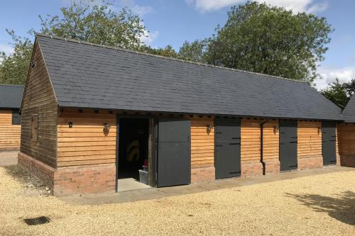 Storage Barn, Junction 6, M40, Aston Rowant, OX49