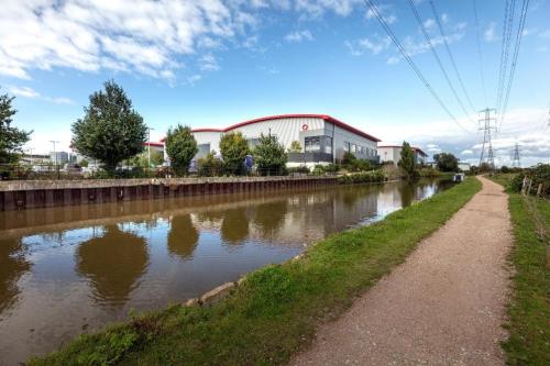 Unit 1-3, Segro Park, 102 East Duck Lees Lane, Enfield, EN3