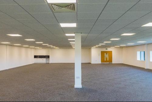 Cabot 217 J11 M40, Banbury, OX16