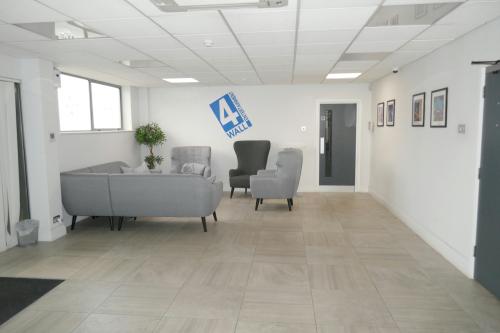 5, Central Road, Harlow, CM20