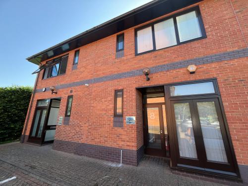 8 Manor Courtyard, Hughenden Avenue, High Wycombe, HP13