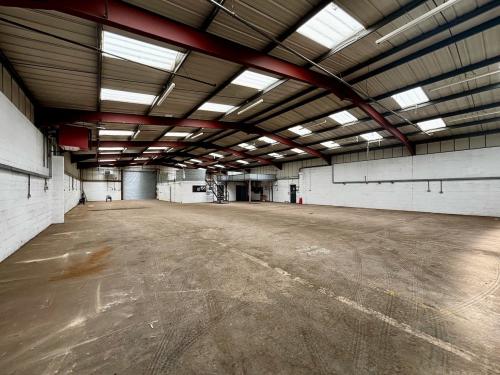 Unit 3 Singer Way, Woburn Road Industrial Estate, Kempston, Bedford, MK42