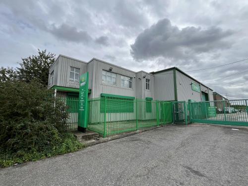 Unit A-G&O Kingsbridge Wharf, Kingsbridge Road, Barking, IG11