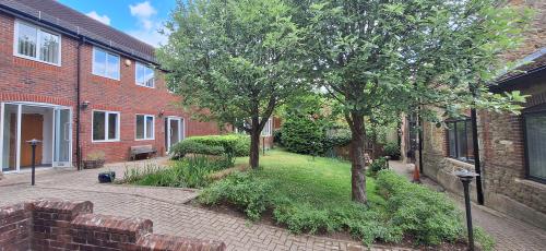 4-5 Swan Court, Station Road, Pulborough, RH20