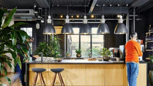 Uncommon, 25 Horsell Road, Highbury, London, N5