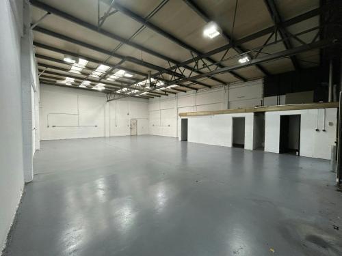 Unit 7, Ash Industrial Estate, Kembrey Park, Swindon, SN2