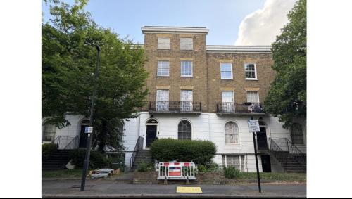 Flat D, 29 Foxley Road, London, SW9
