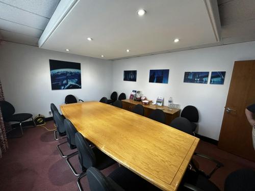 Old Bank House Business Centre, 5 Devizes Road, Old Town, Swindon, SN1