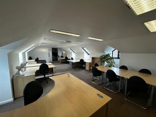 Old Bank House Business Centre, 5 Devizes Road, Old Town, Swindon, SN1