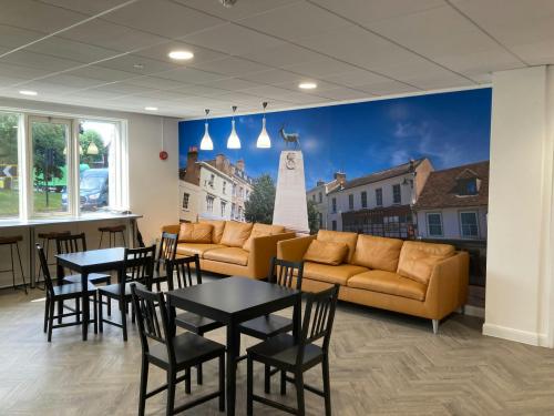 Stag House, Old London Road, Hertford, SG13