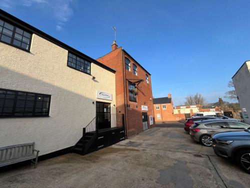 Rear Office 18-19 South Bar, Banbury, OX16