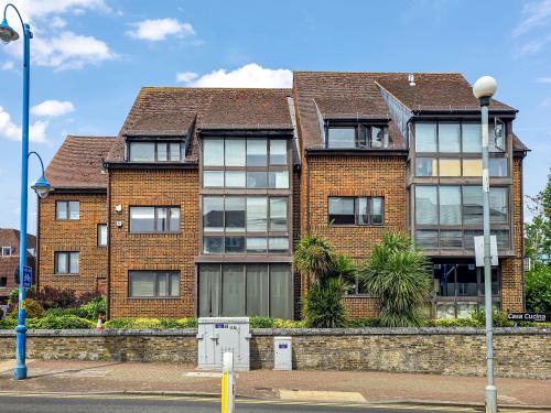 Katherine House, 9-11 Wyllyotts Place, Potters Bar, EN6